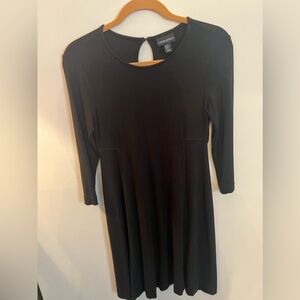 CYNTHIA ROWLEY FIT N FLARE DRESS WITH SCOOP NECK  AND 3/4 SLEEVES   BLACK XS